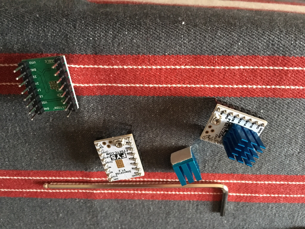 e2c846da871b49244103f13ca8b02bb3.jpg