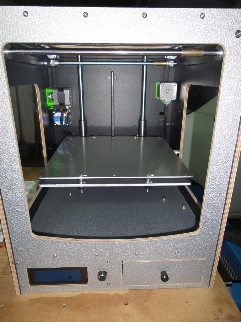 Seconde Imprimante 3D en finition depuis 1 an.