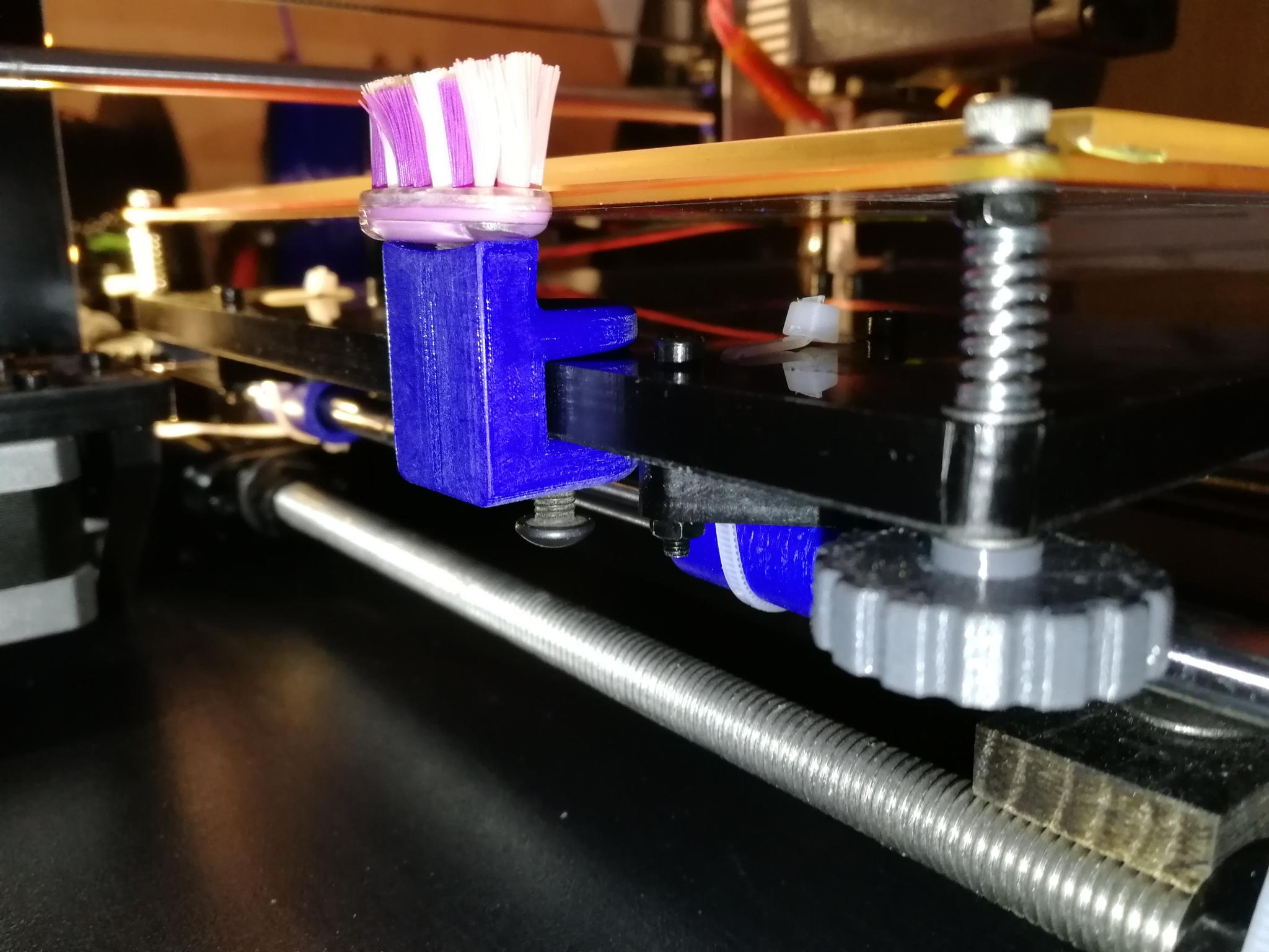 Brosses pour le nettoyage des buses des imprimantes 3D.