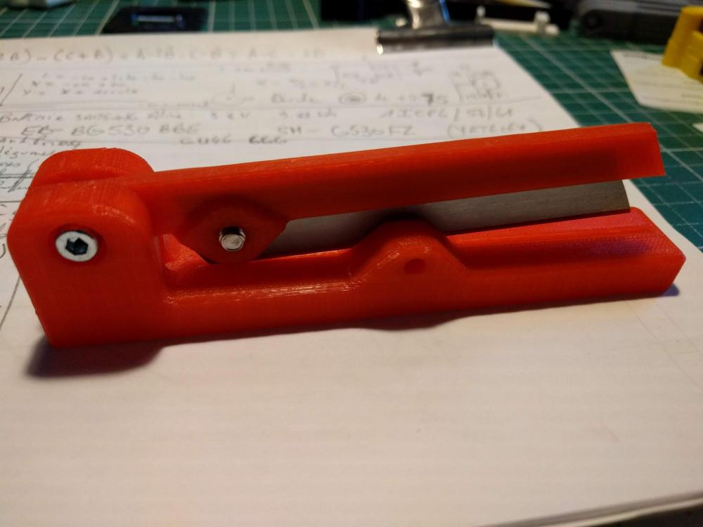 coupe-ptfe.thumb.jpg.f07b79698c092f67b4fa1a6ba87d88d8.jpg