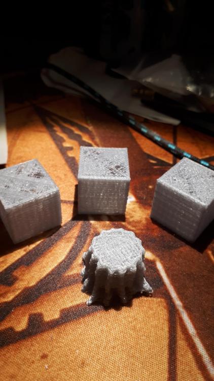 Hollow_Calibration_Cube_3D_printed_By_DoctorBrown.jpg