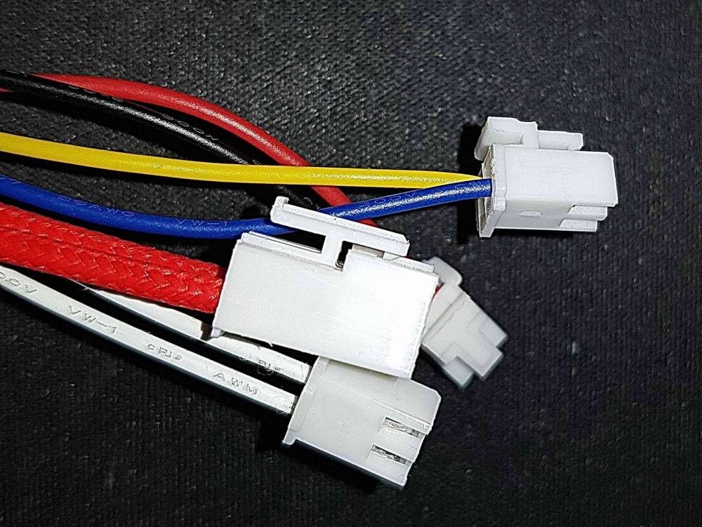 CR-10V2 - Connecteurs.jpg