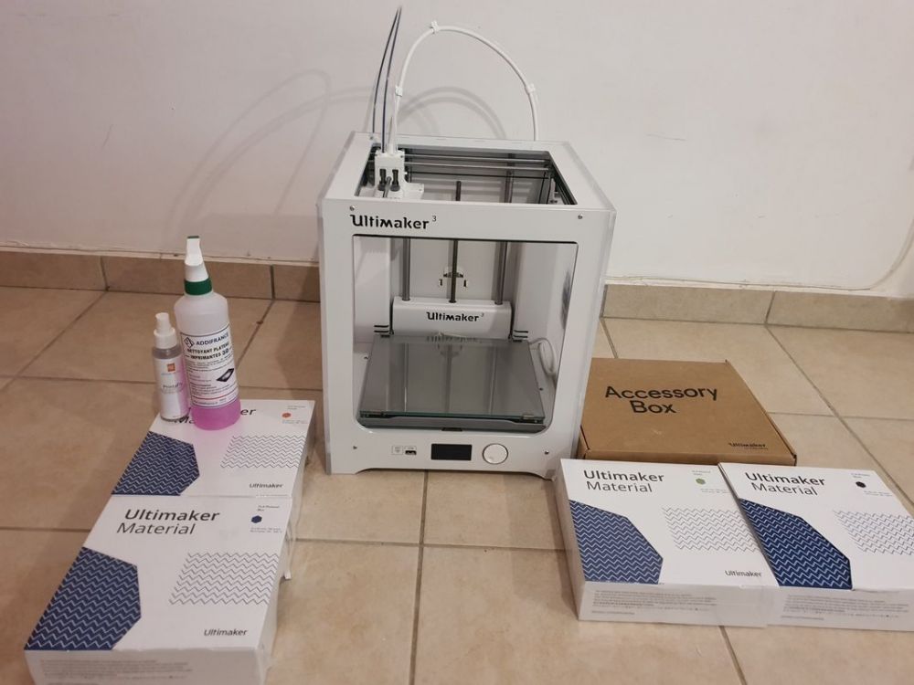 Imprimante 3D Ultimaker 3.jpg