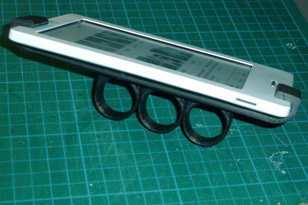kobotouch.thumb.JPG.dff00ffb3d1cf08c56a6bb78b2be493d.JPG
