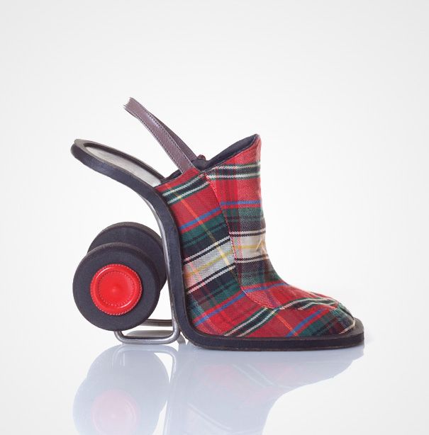 chaussures-a-talon-design-kobi-levi-cabas.jpg.92cfb2bbd398d18428fee082b028020c.jpg