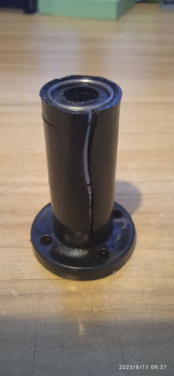 roulementlinairetronxyaxeZX4.thumb.jpg.5b887d61d0035ece49f4ba43c40033ed.jpg