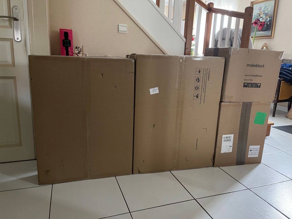 cartons10.thumb.jpg.dac80c350b5a764083a572f99e1af82a.jpg