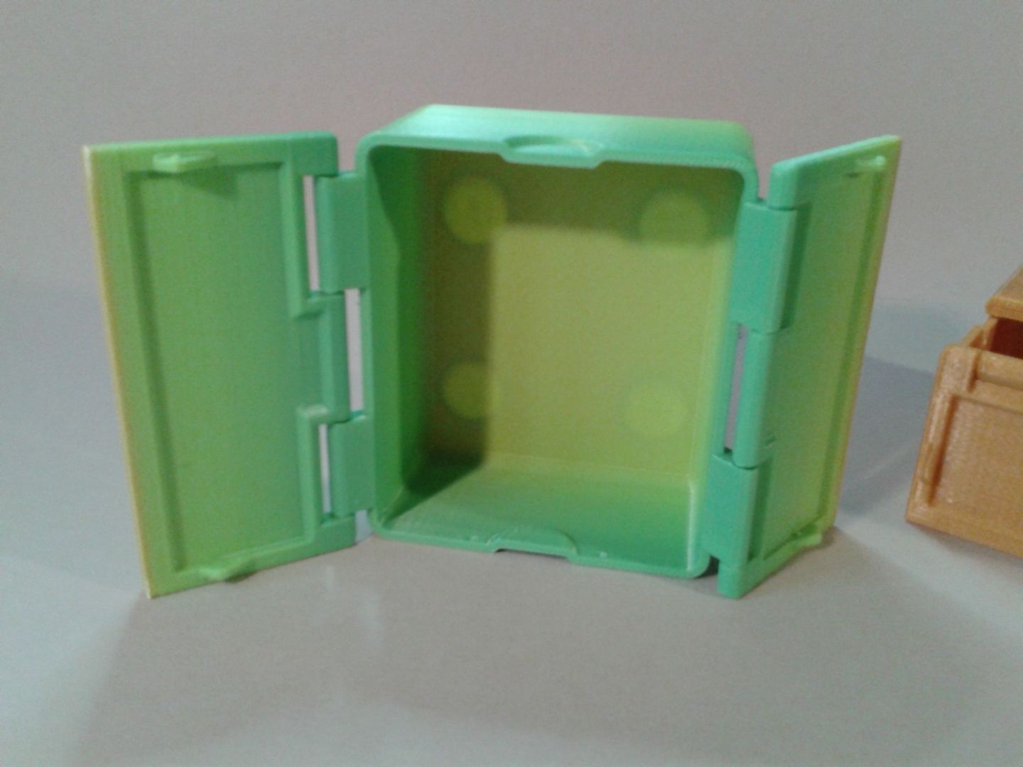 "Stackable Box with Double Lid - Print in Place" de "BamBam Design"