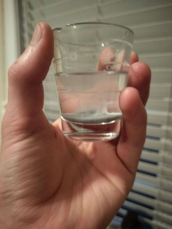 Diluted-resin-can-cure-in-elegoo-detergent.jpg