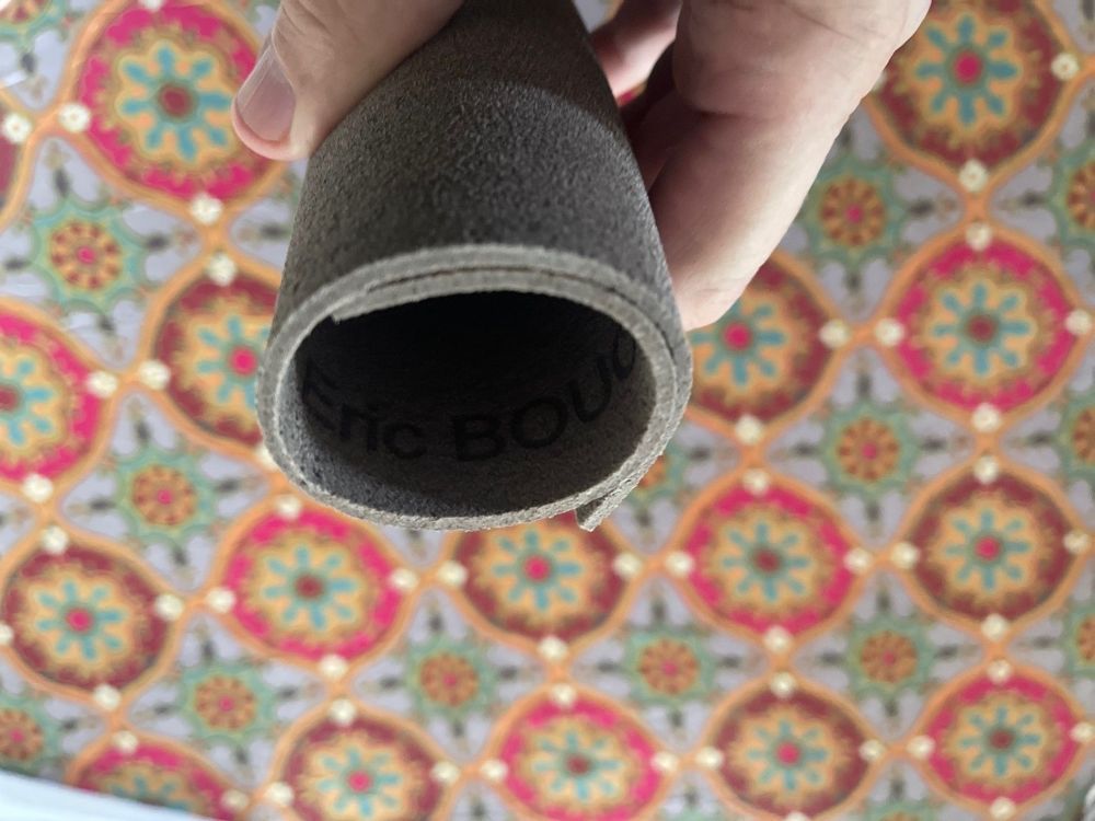 tapis2.thumb.jpg.fd555b0cbc5cec8963cddfeac46c9a54.jpg