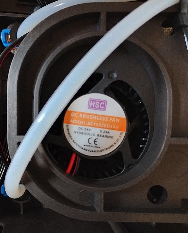 ventilateur-chauffage.thumb.png.2d120ceeb6ae34f46aaf124ba8bda7bc.png