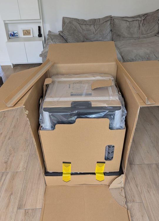 unboxing bambu lab h2d laser combo - 04.jpg