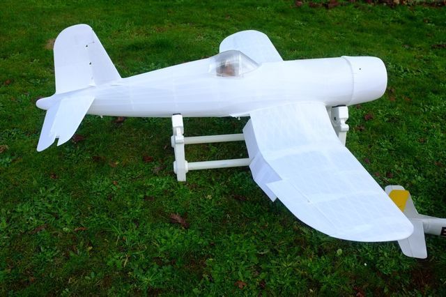 F4U3d-3.jpg.6285f036e279866df59b15d738c2143b.jpg
