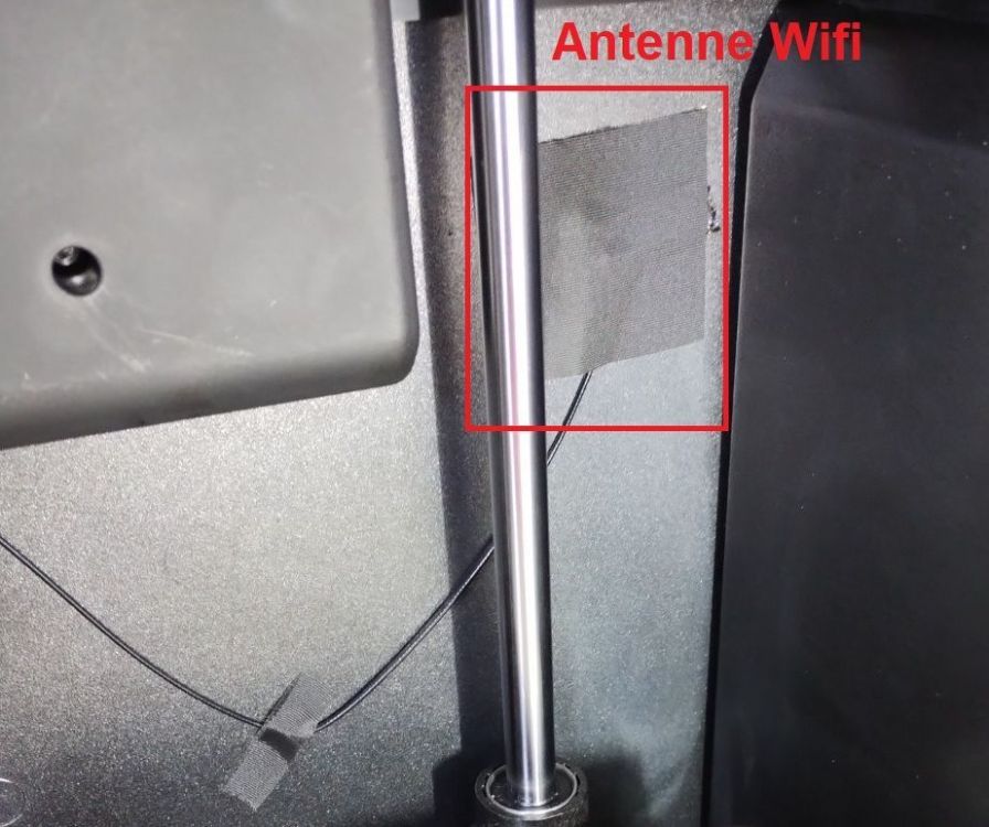 antenne-wifi-2.thumb.jpg.c9439e61beffa8ebc8ddc2b01a5836e6.jpg