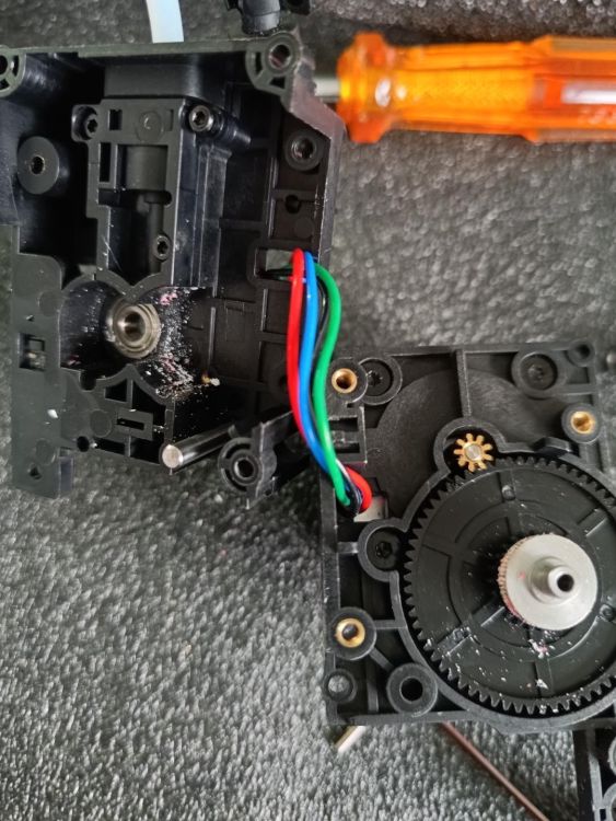 extruder1.thumb.jpg.864525316d94f3c4990eb029b930dbf0.jpg