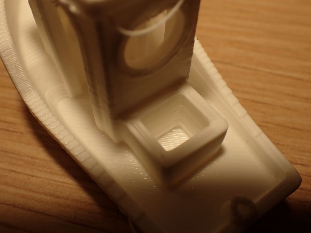 surplomb_benchy.jpg