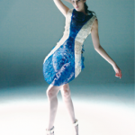 La robe SHIGO dessinée en 3D portée