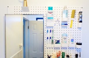 pegboard salle de bain