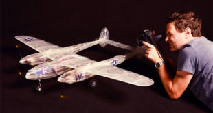 maquette P38 avion