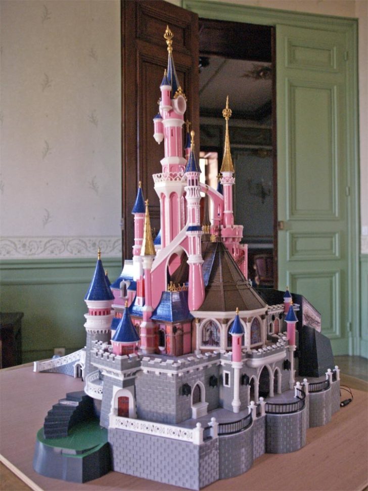 maquette 3D chateau belle au bois dormant Disney