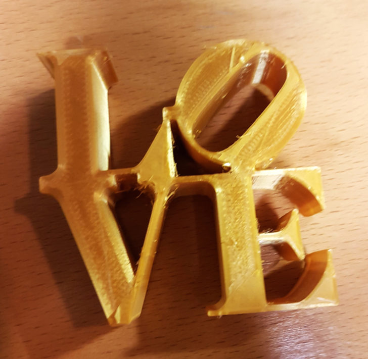 love statue 3d