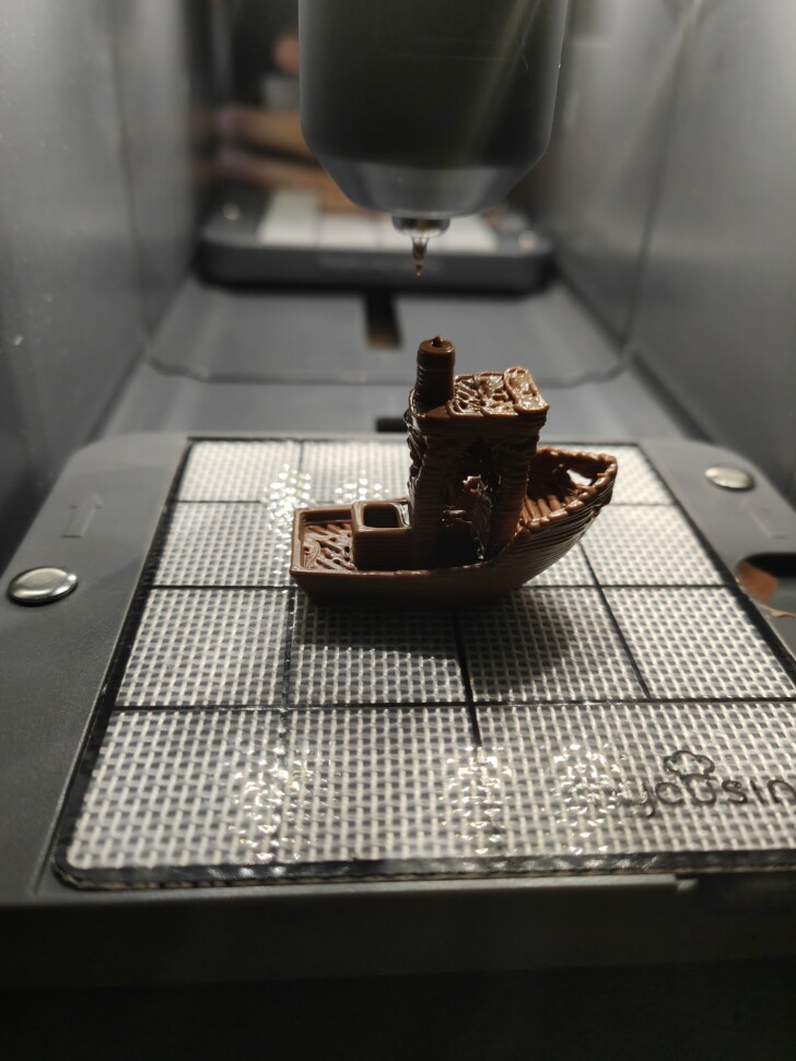 benchy en chocolat