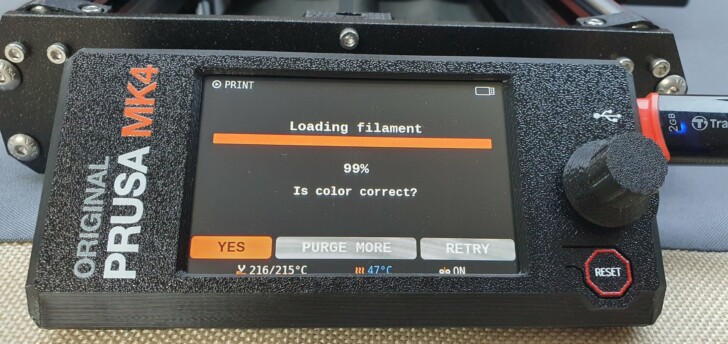test Prusa MK4 loading filament photo