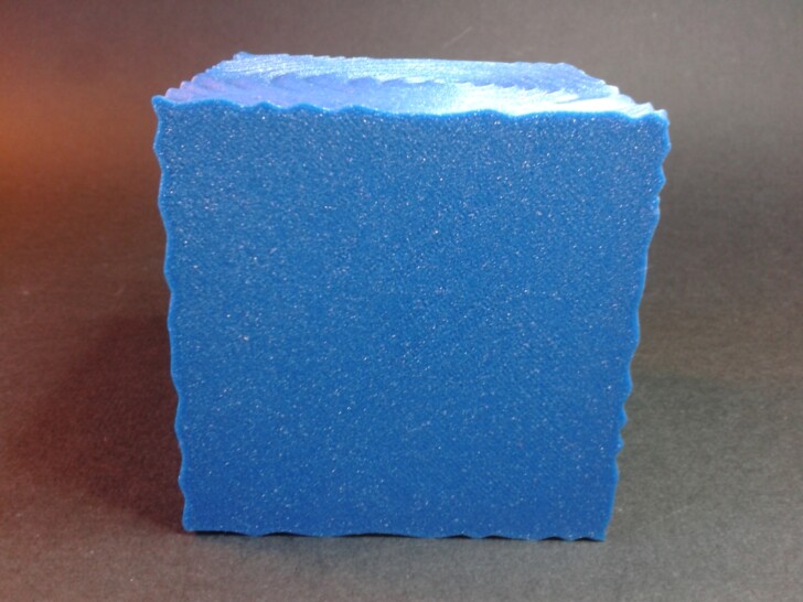 Test AKobra2Pro print PLA RippleVaseCube2 Bleu IMG 20231003 182906