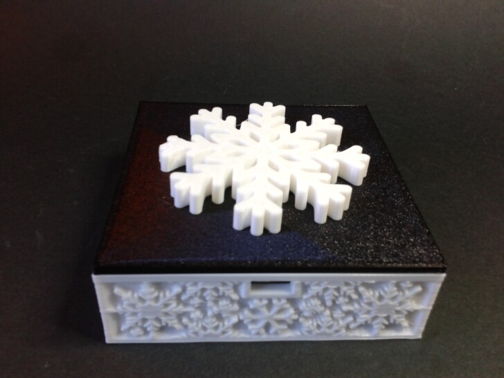 Test Ender 3 V3 KE Print PETG Snowflake Mechanical Box IMG 20231224 123047