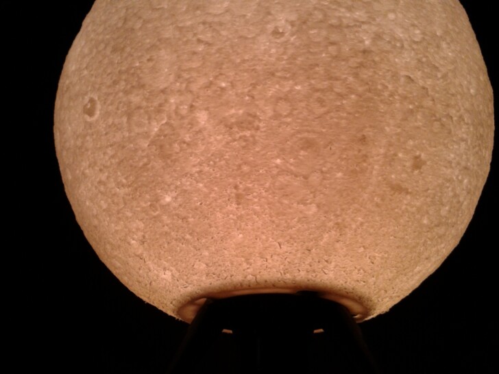 Test Ender 3 V3 KE Print PLA Designer Lithophane Moon Lamp IMG 20231229 100653
