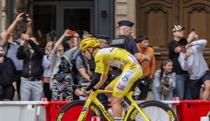Tadej Pogacar selle imprimante 3D Fizik