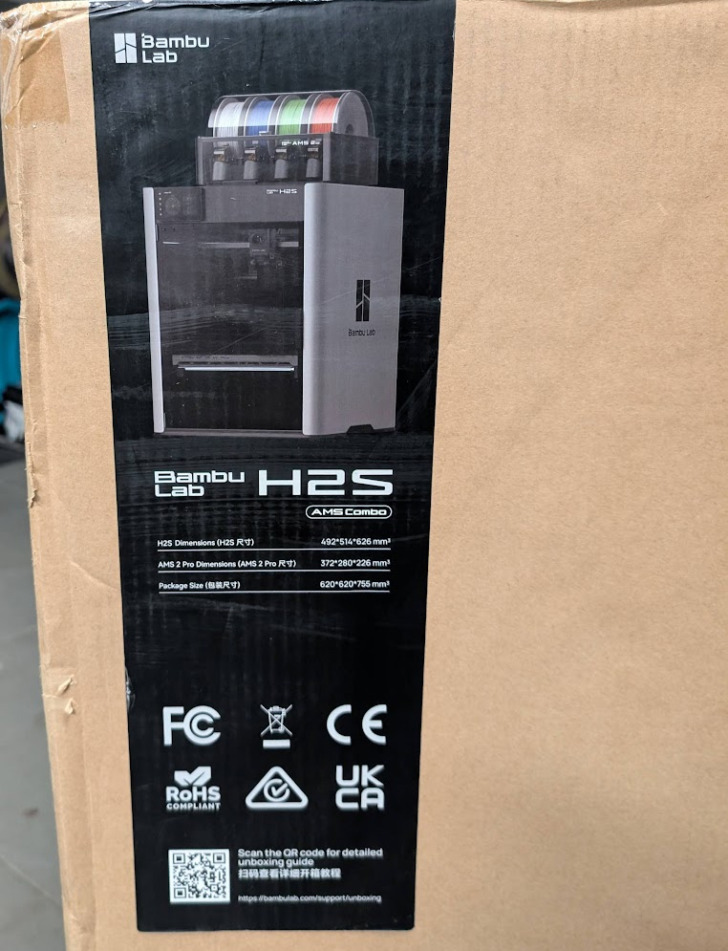 Bambu Lab H2S unboxing 1