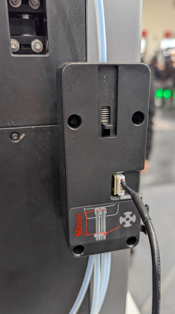 photo Qidi Max4 hub Box