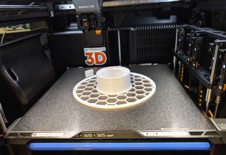 Bambu Reusable Hex Spool with Label 01