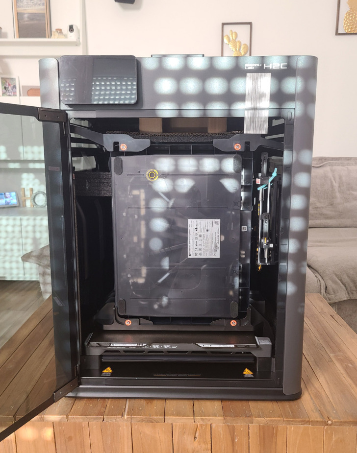 Unboxing Bambu Lab H2C 05