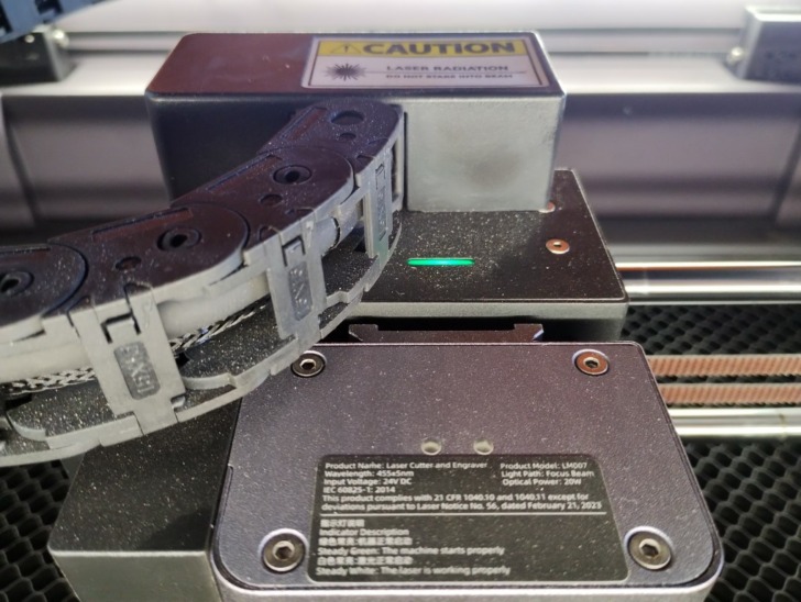 attache chaine cables