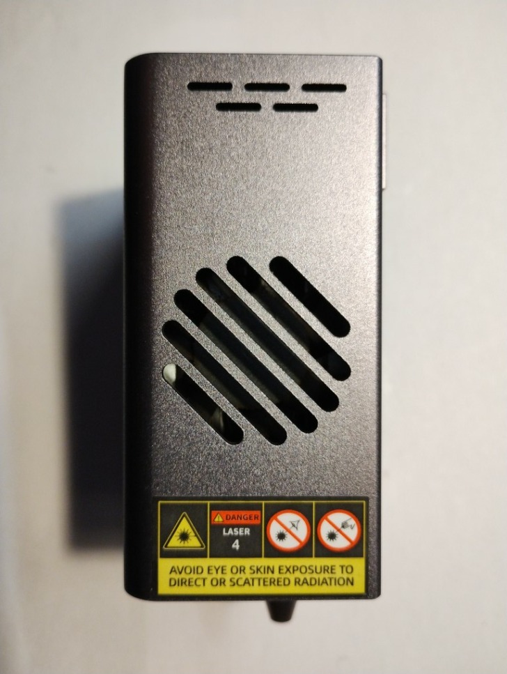 tete laser fan droite